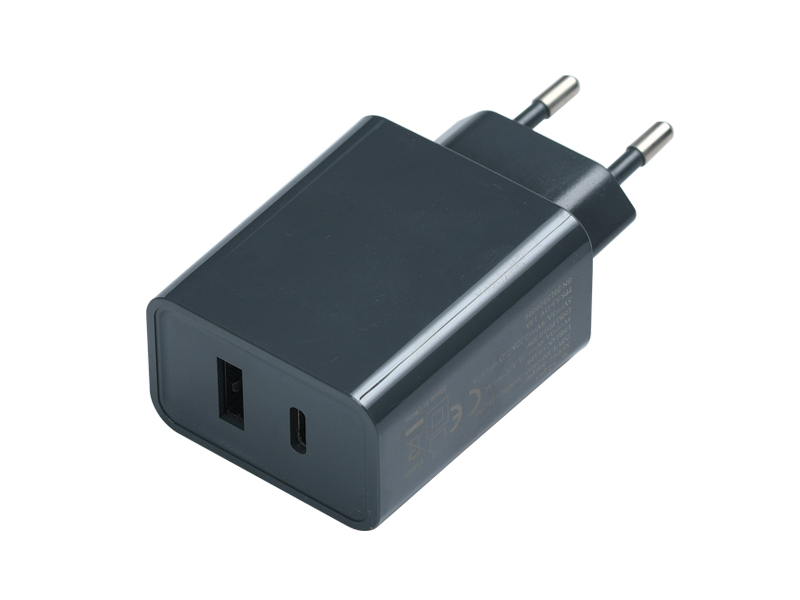 D14 PD20W+QC18W 充電器