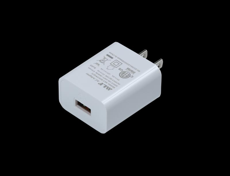 B28 QC18W 中規單USB 充電器