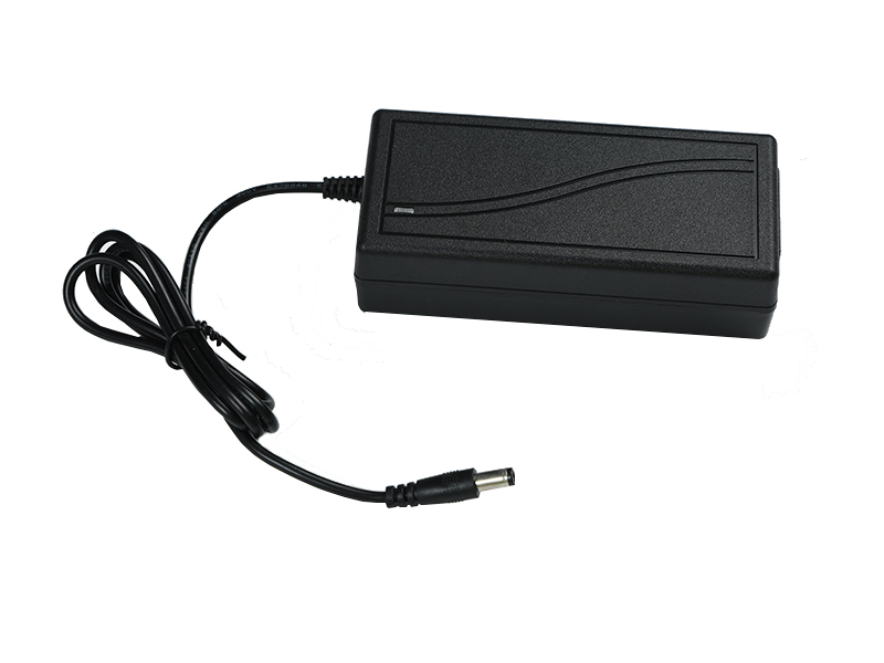 F10 60W 桌面式 適配器