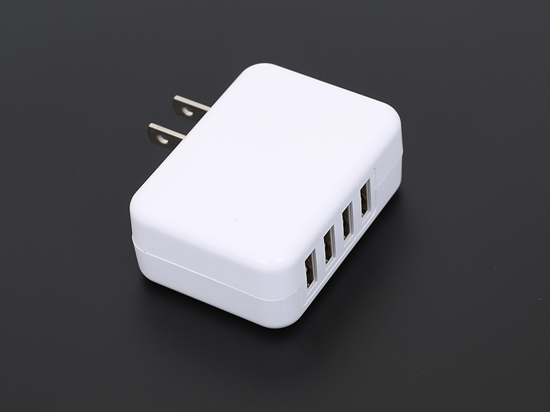 D12 5V4.8A 24W 4USB 美規充電器