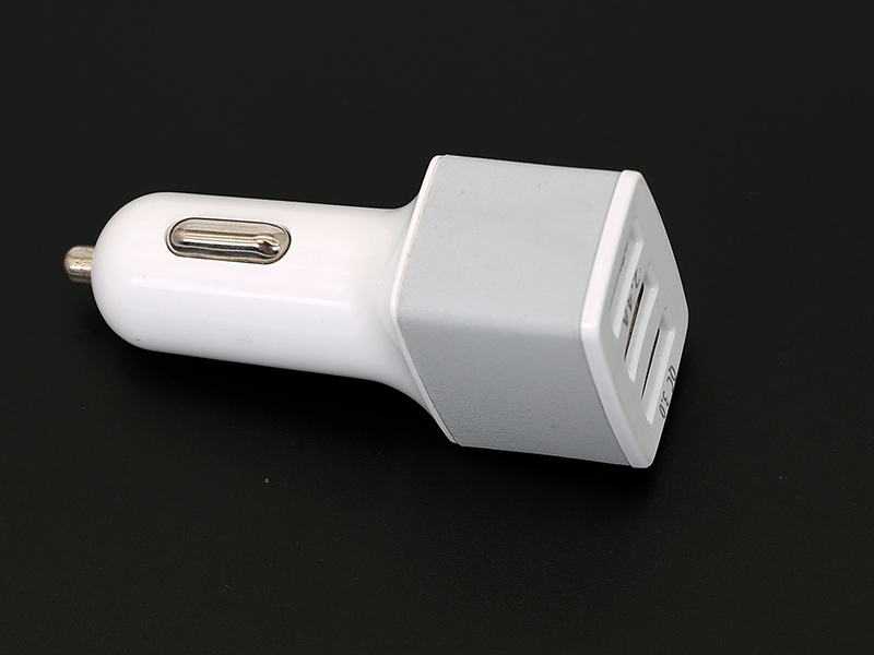 A62 QC18W +5V2.4A 車(chē)充充電器