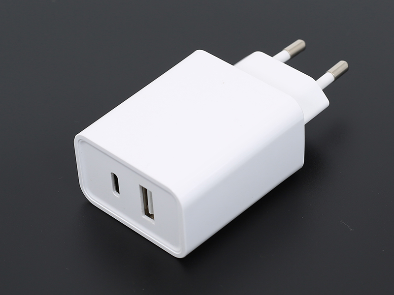 D14 PD25W +QC18W 快充 歐規